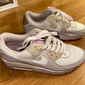 Nike AirMax 90 tan, white and pink accents.